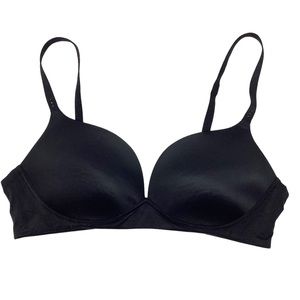 Victoria’s Secret Black Bra 36C BioFit Push Up